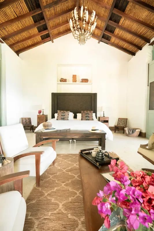 Nature Escape 10BR w/ Pool in Antioquia