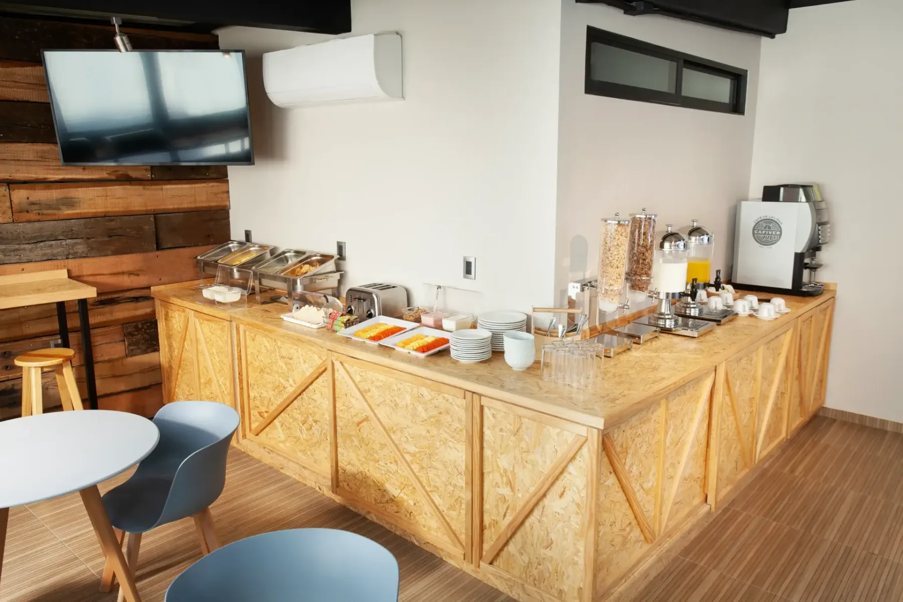 Breakfast area