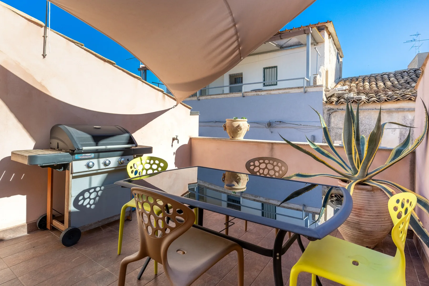Nicu Amuri con Terrazza a Noto