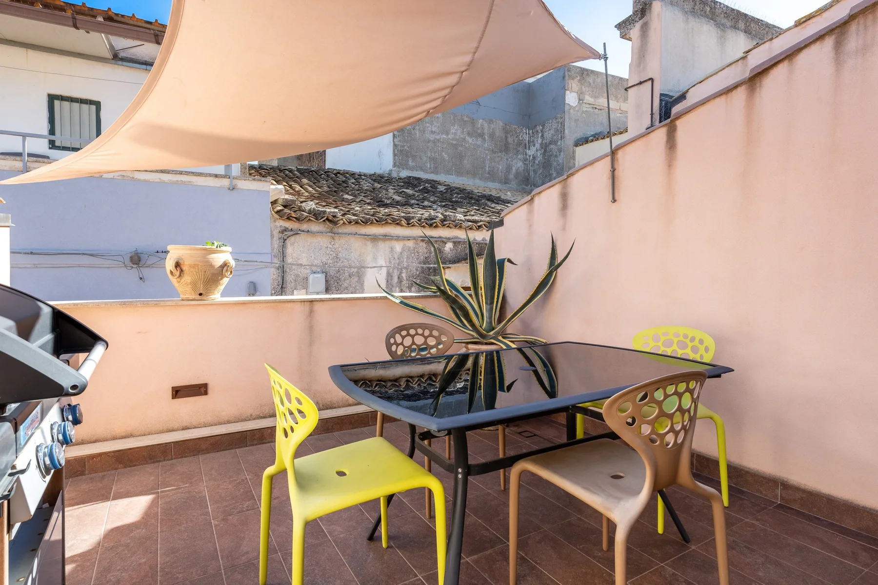 Nicu Amuri con Terrazza a Noto