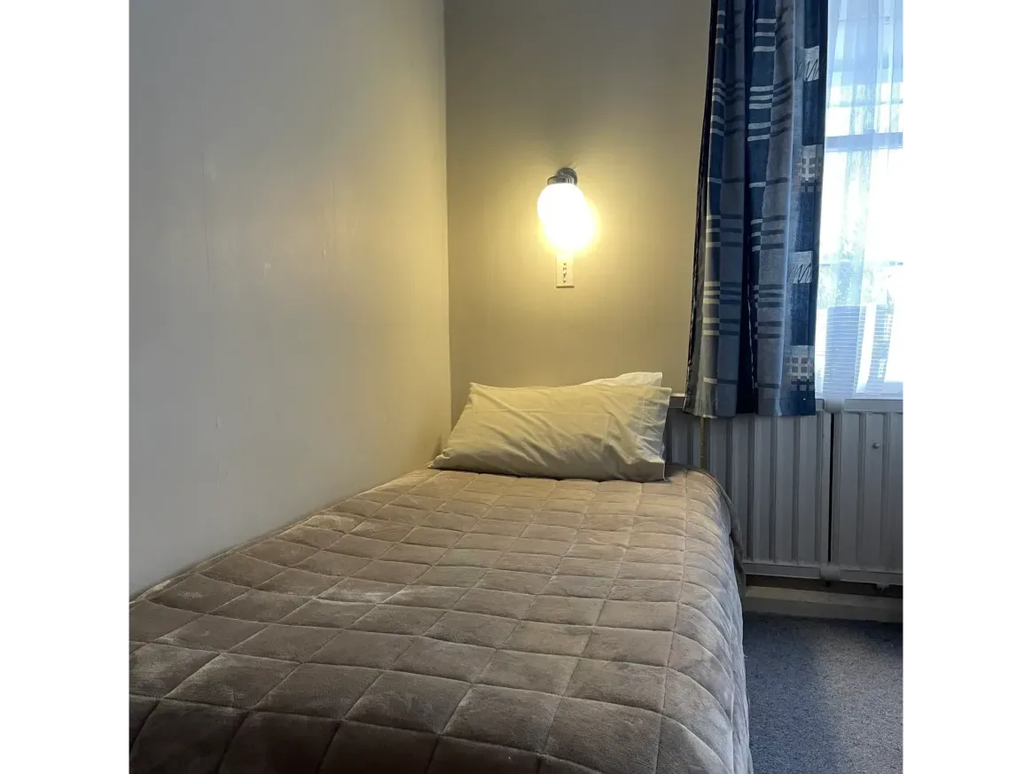 Cama en el alojamiento del hotel