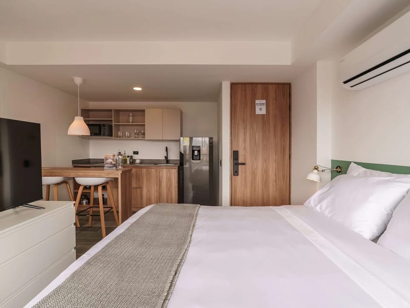 Light-filled Loft in Laureles w/ Balcony