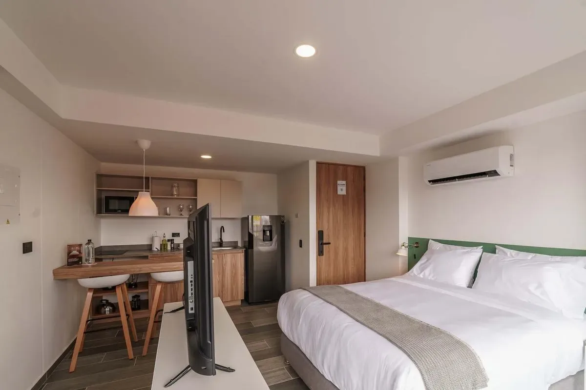 Light-filled Loft in Laureles w/ Balcony
