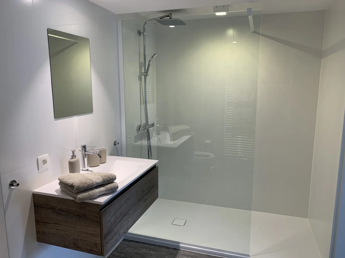 Habitación 1: habitación de lujo con dos camas separadas con somier de muelles