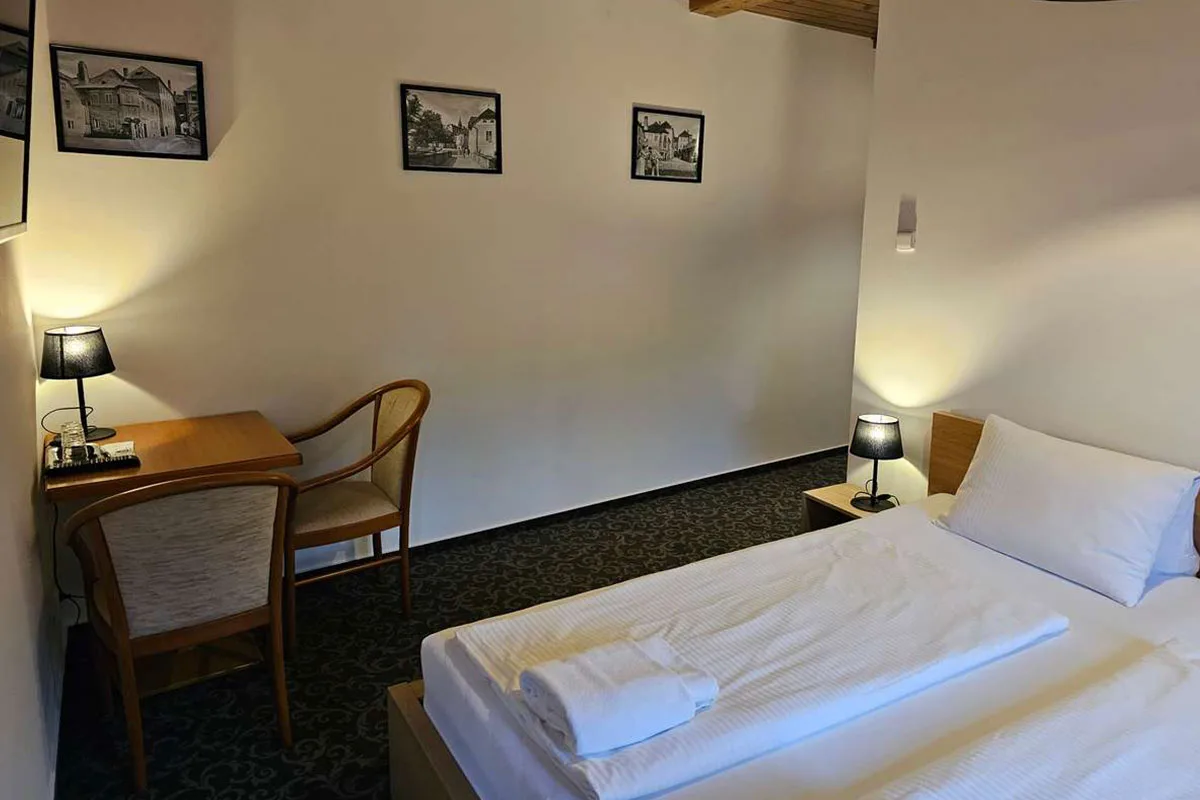 Hotel Bílá paní