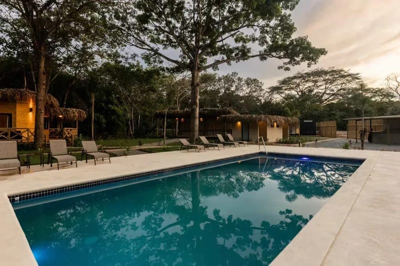 Charming 1BR Bungalow with Green Views