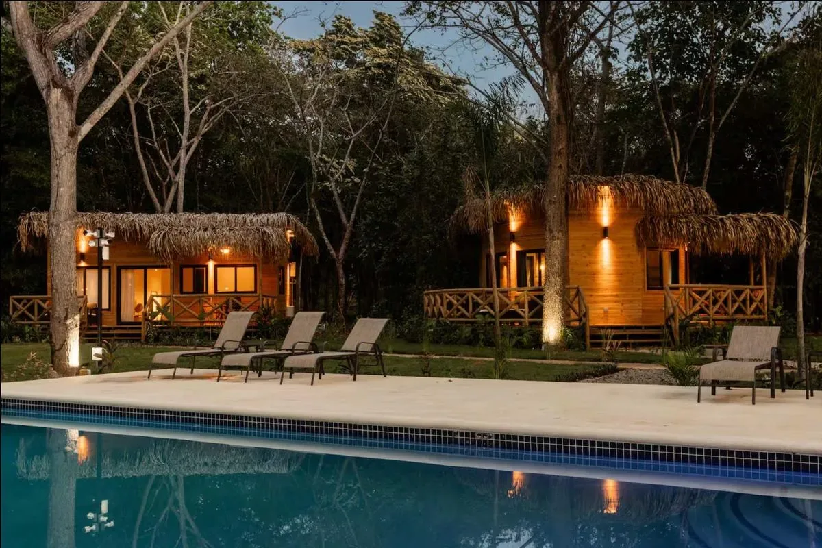 Charming 1BR Bungalow with Green Views