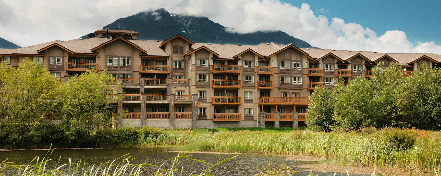 Executive Suites Hotel & Resort exterior