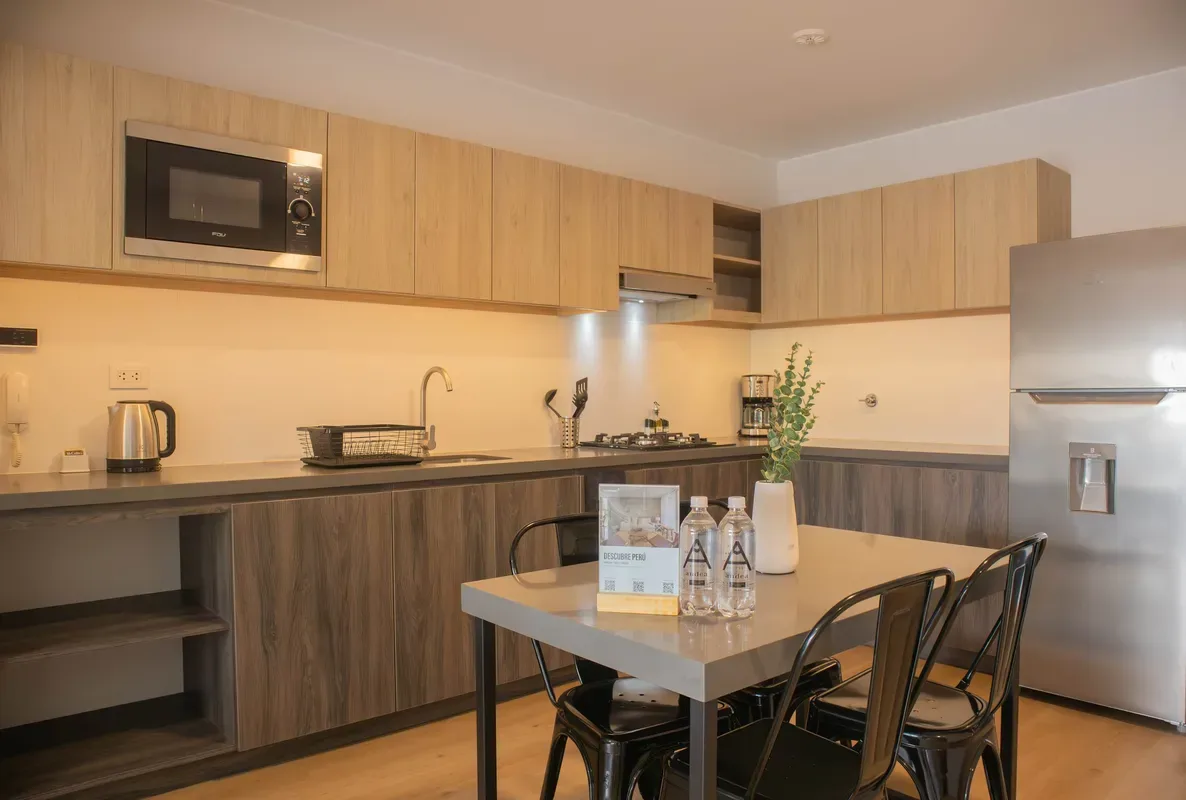 Contemporary 1BR w/ Balcony in Miraflores