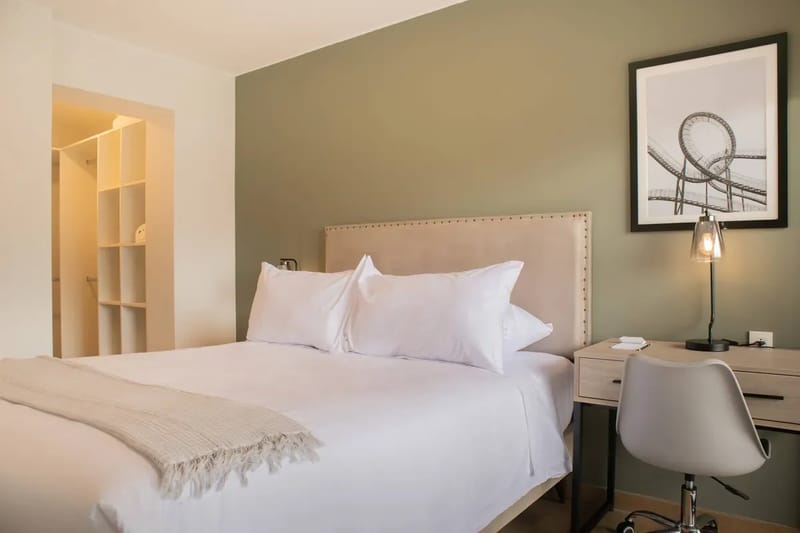 Contemporary 1BR w/ Balcony in Miraflores
