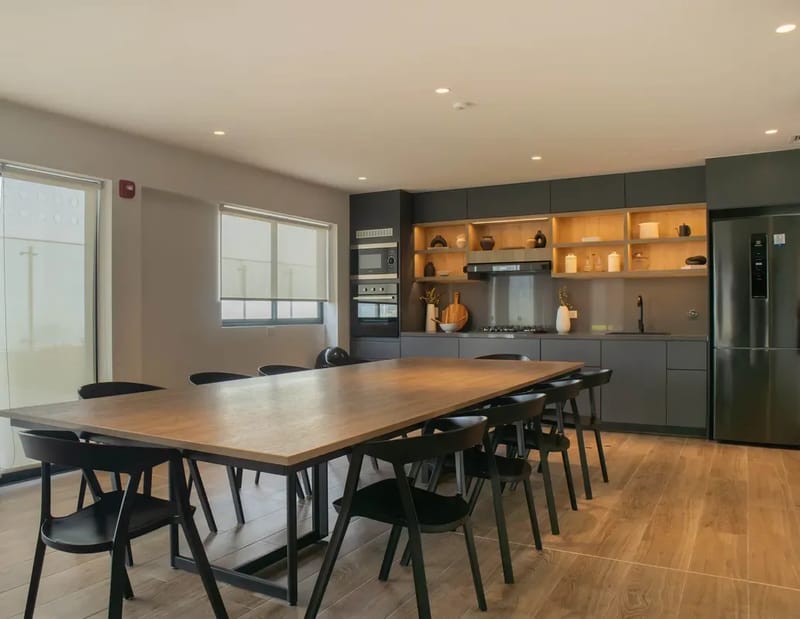 Contemporary 1BR w/ Balcony in Miraflores