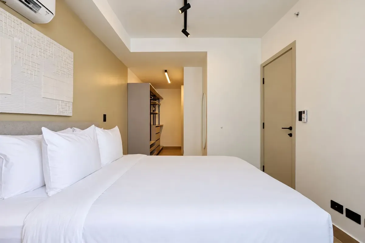 2BR City Escape w/ Balcony in San Francisco
