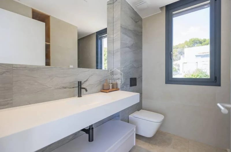 Amazing 7BR House w/ Swimming Pool in Menorca