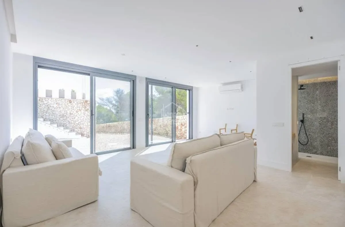 Amazing 7BR House w/ Swimming Pool in Menorca
