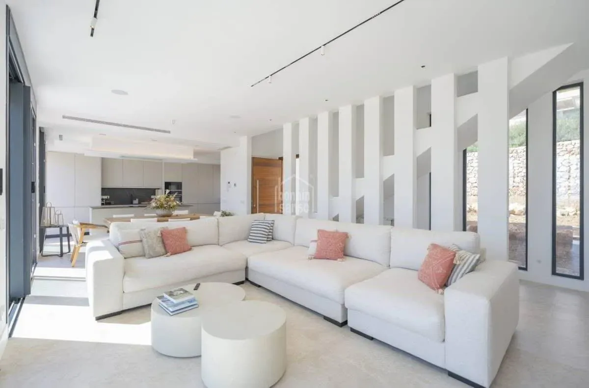 Amazing 7BR House w/ Swimming Pool in Menorca