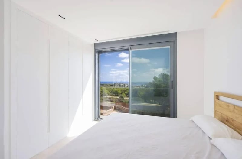 Amazing 7BR House w/ Swimming Pool in Menorca