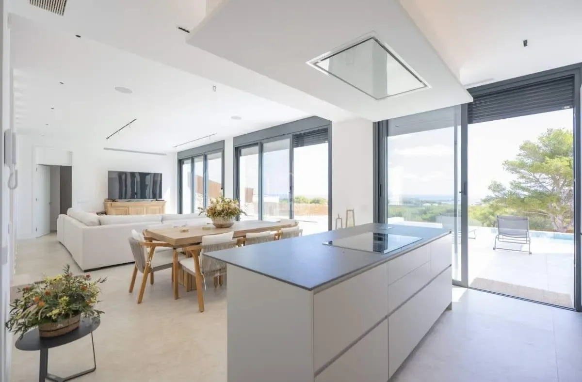 Amazing 7BR House w/ Swimming Pool in Menorca