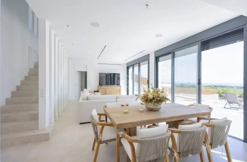 Amazing 7BR House w/ Swimming Pool in Menorca