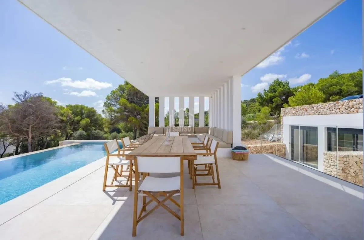 Amazing 7BR House w/ Swimming Pool in Menorca