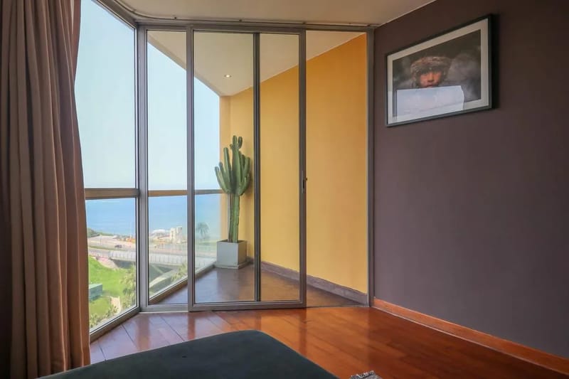 Stylish 3BR with Ocean View in Miraflores