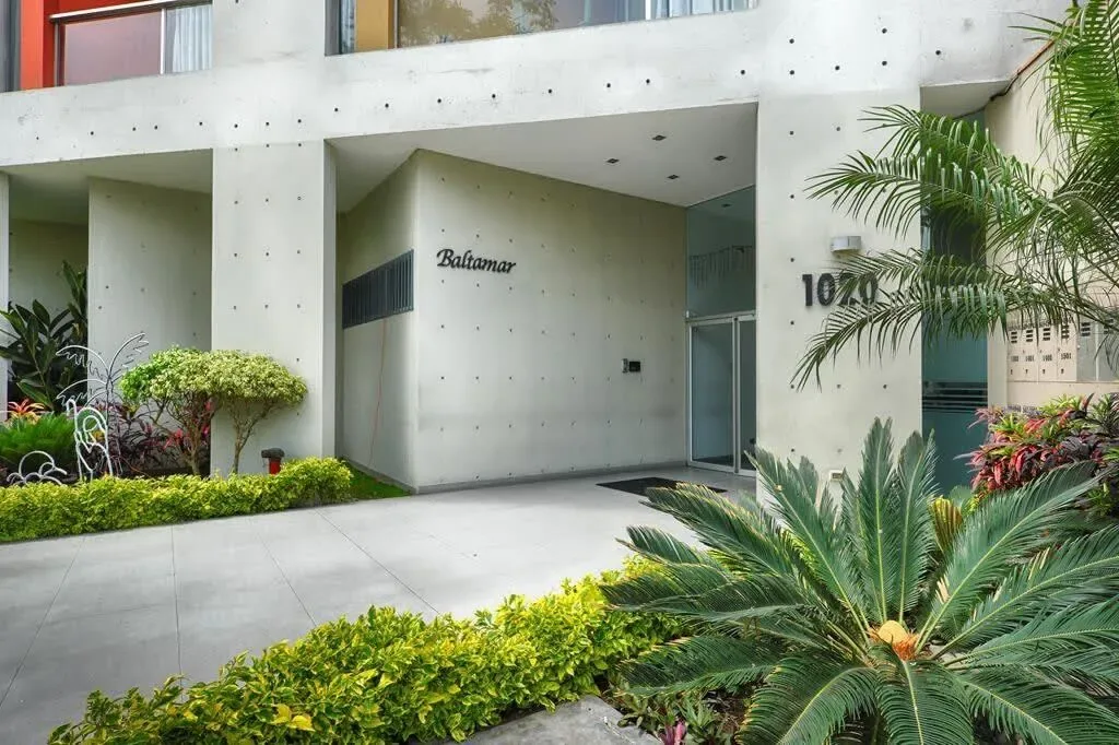Stylish 3BR with Ocean View in Miraflores