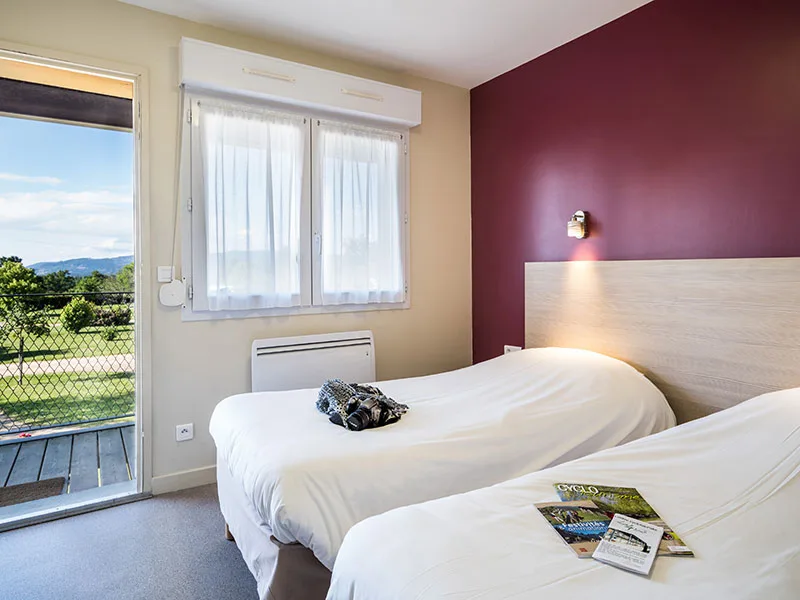 Communicating double hotel room