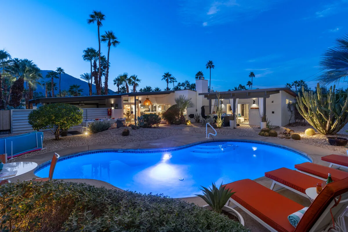 Hollywood Hideaway