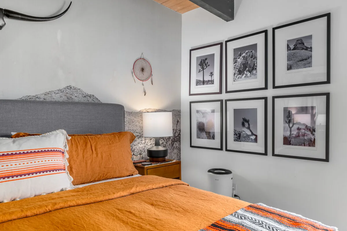 Hollywood Hideaway
