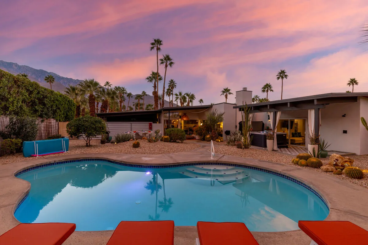 Hollywood Hideaway