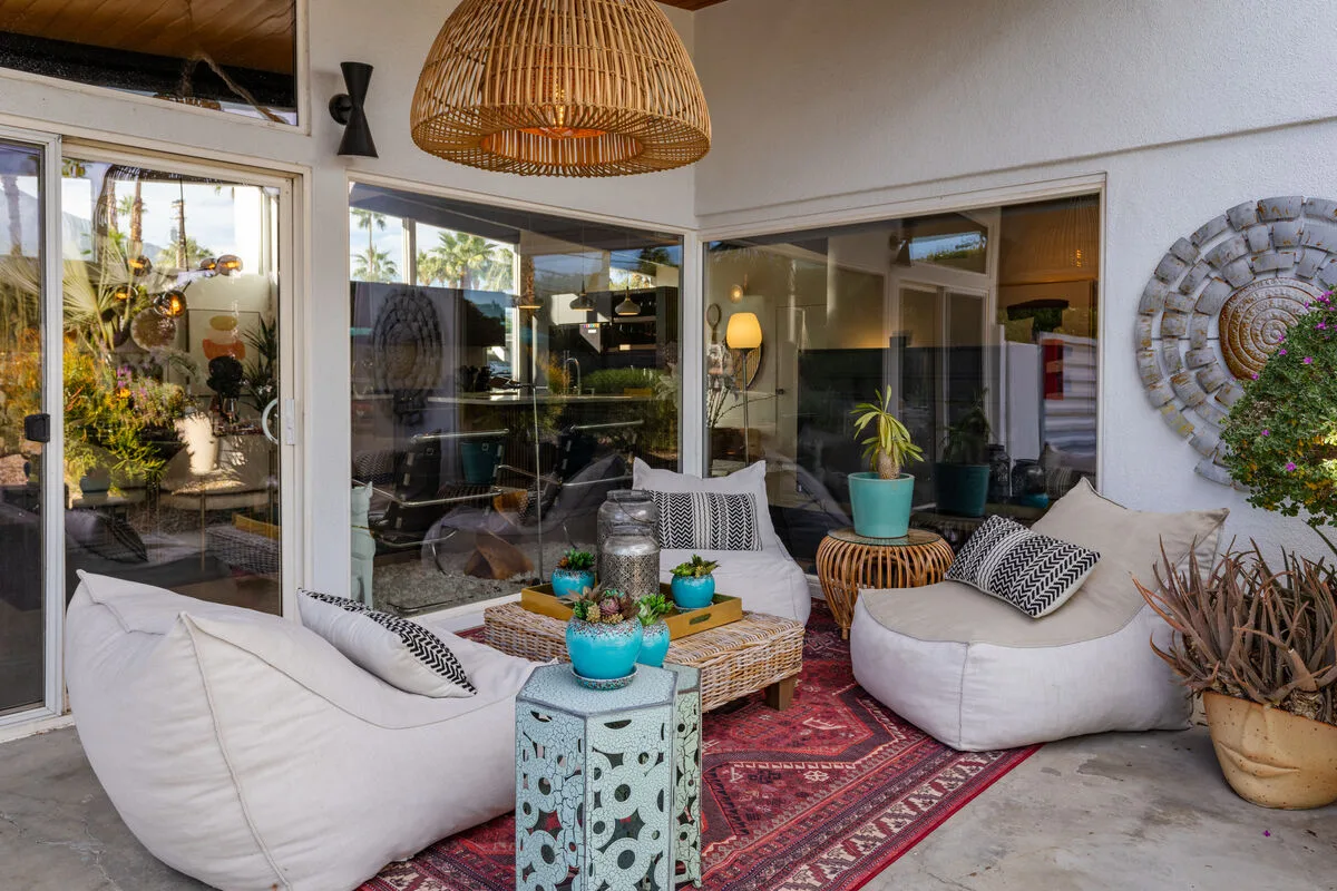Hollywood Hideaway