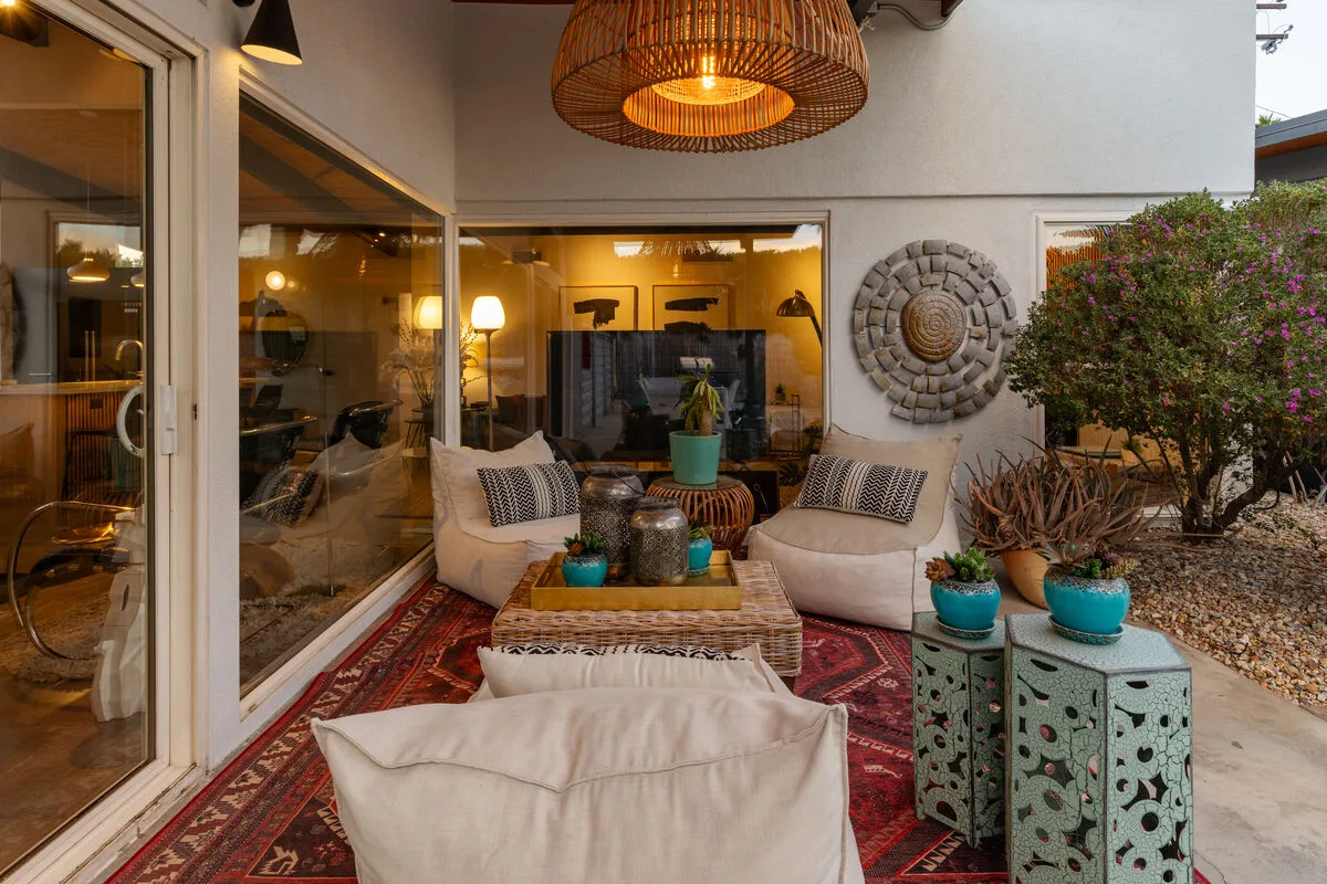 Hollywood Hideaway