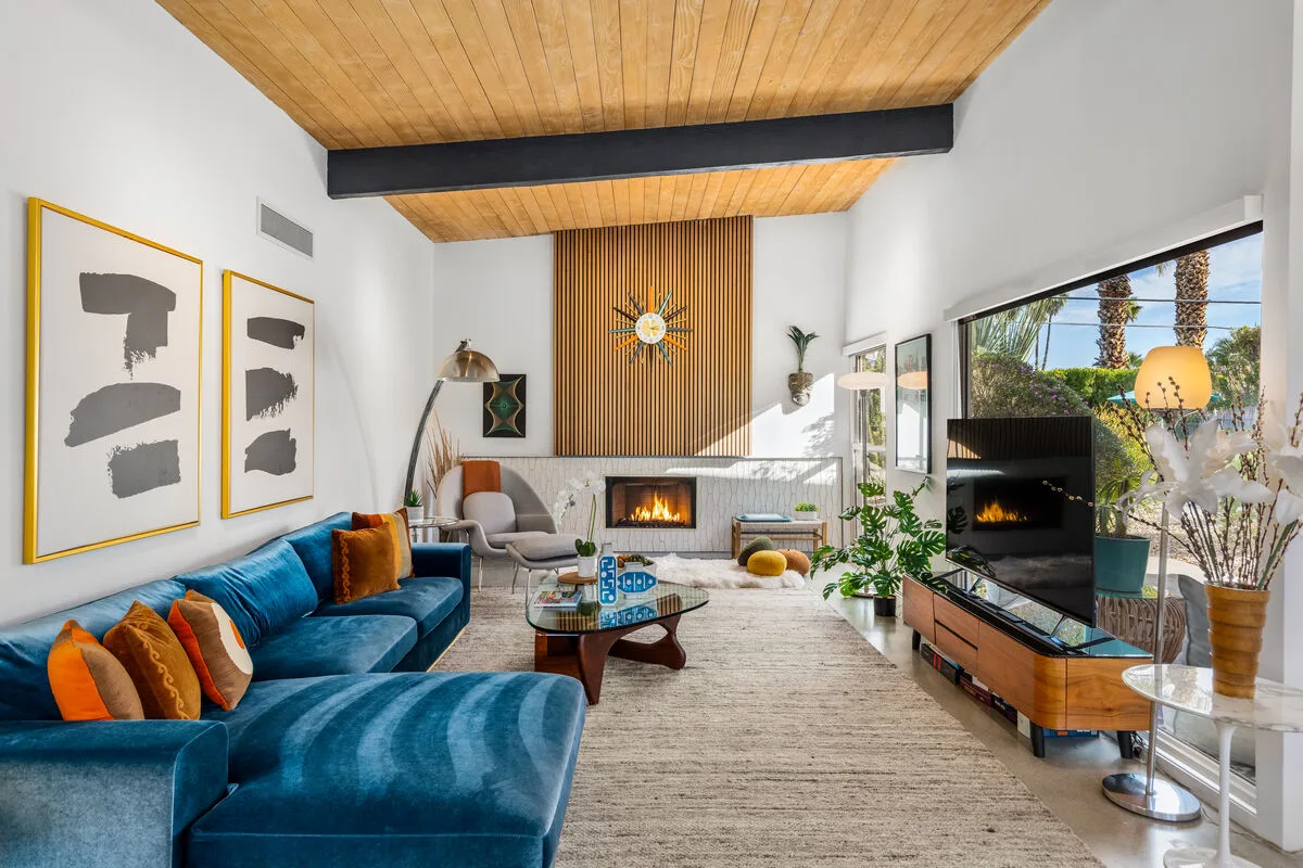 Hollywood Hideaway