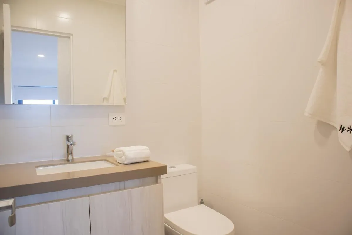 Signature Balcony 2BR in Miraflores