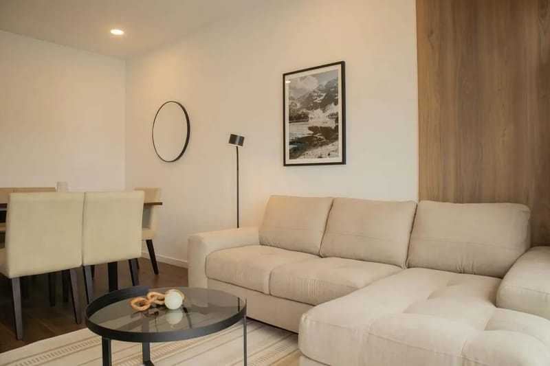 Signature Balcony 2BR in Miraflores