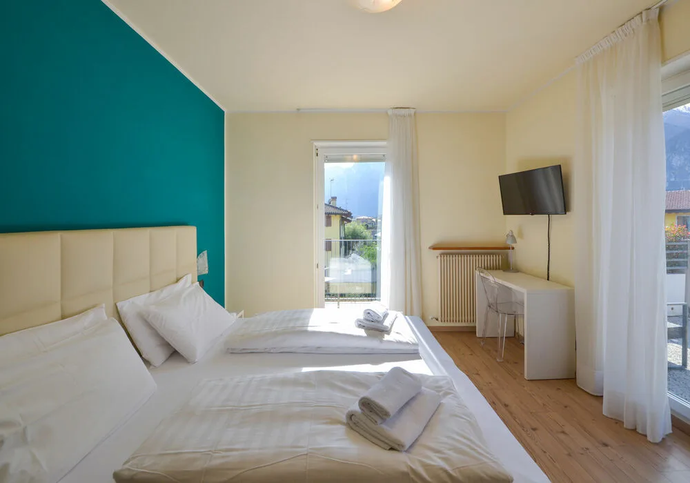 Habitación doble con cama de matrimonio o dos camas individuales y terraza