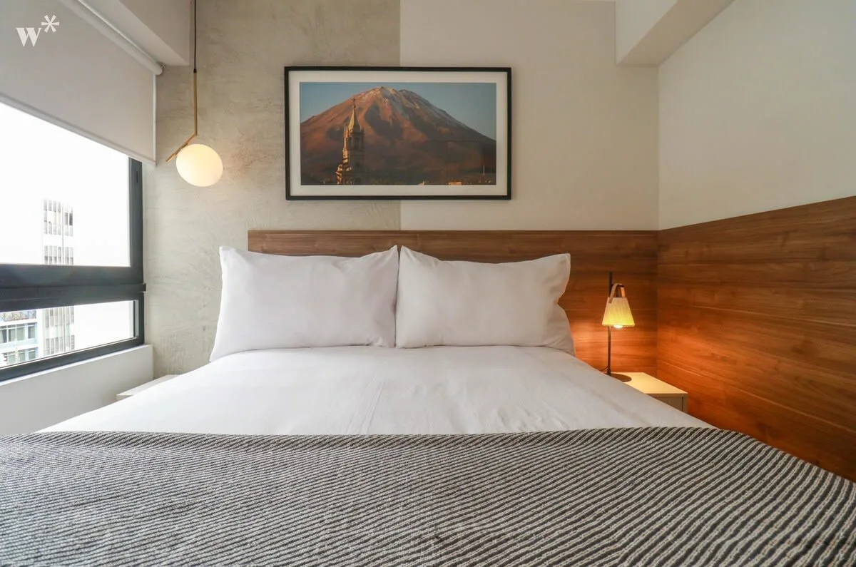 Authentic 2BR in Miraflores