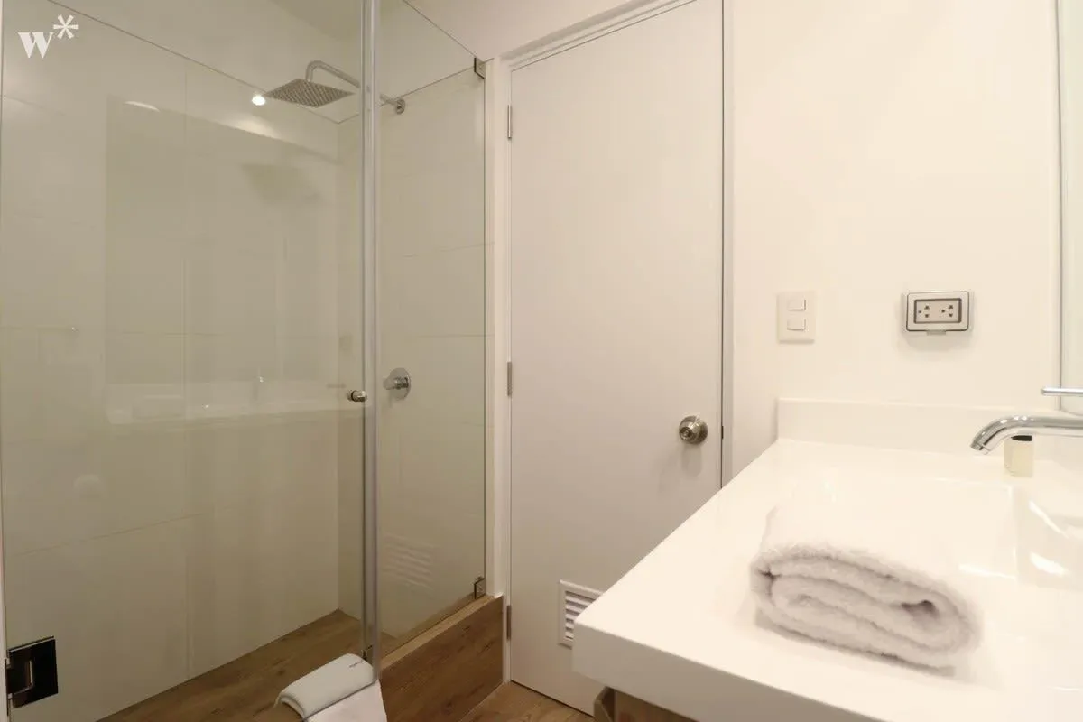 Authentic 2BR in Miraflores