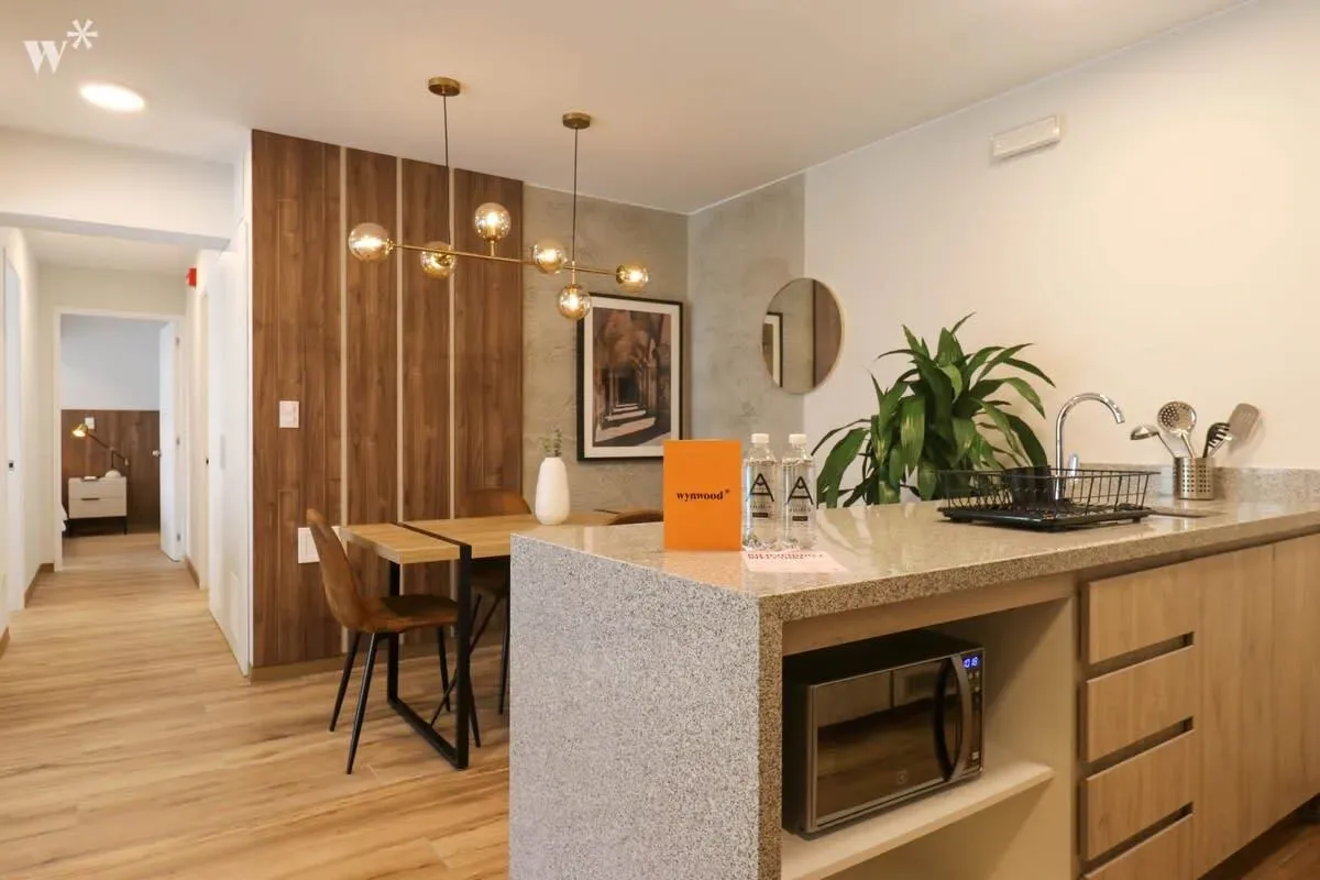 Authentic 2BR in Miraflores