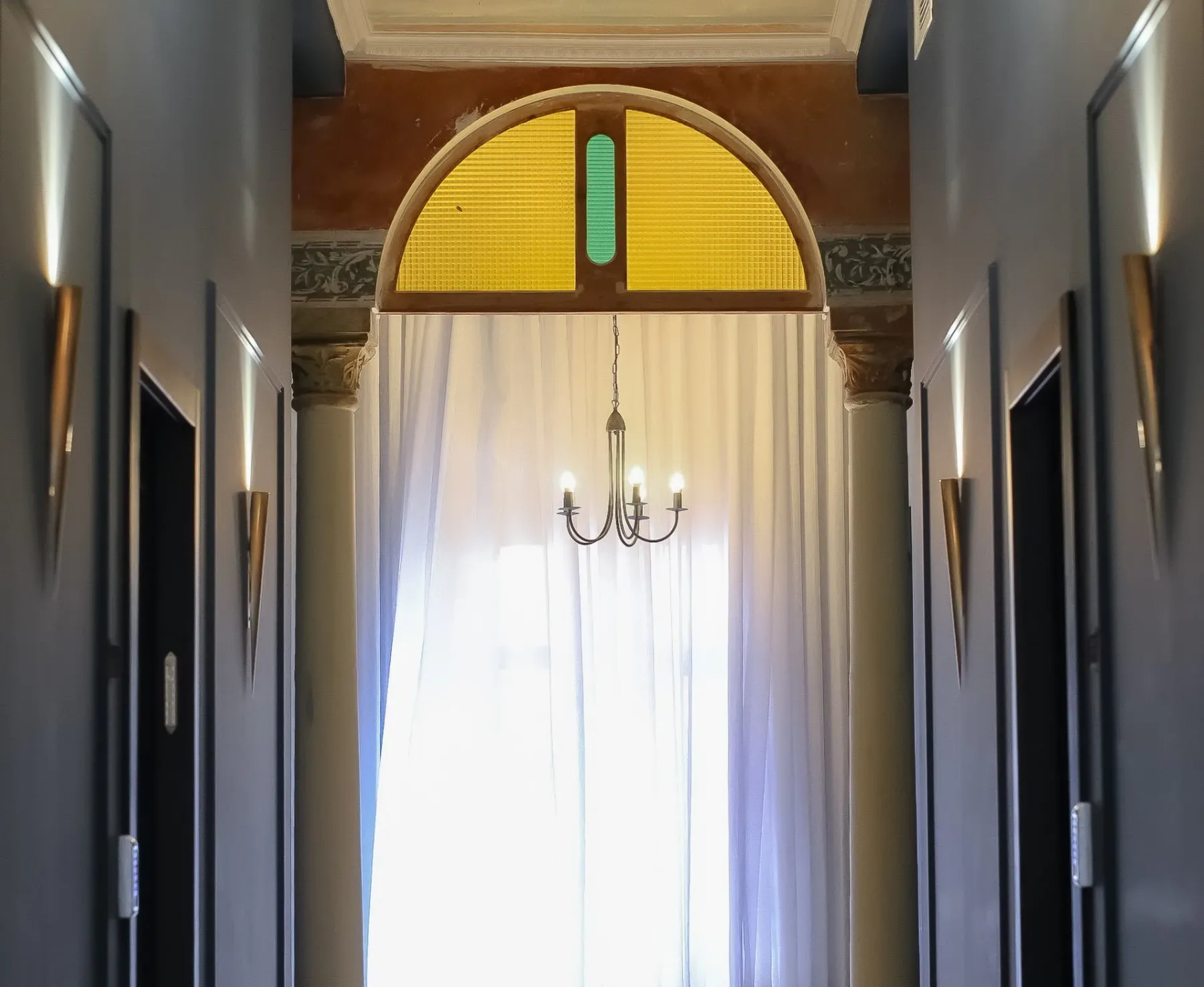 Foto del establecimiento King Gallery Hotel