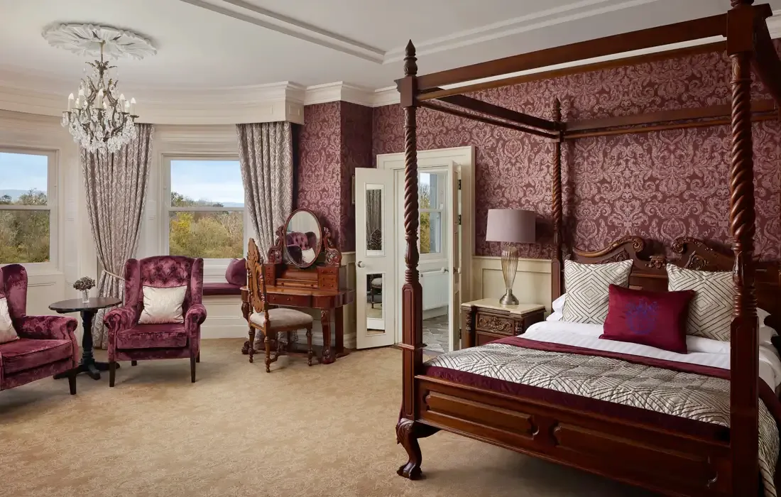 Superior Castle Room