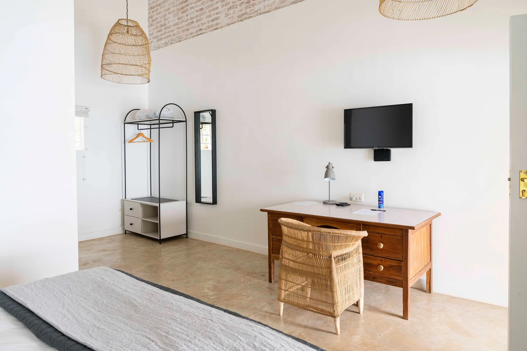 Interior de una habitación de Kefi Hotel Café