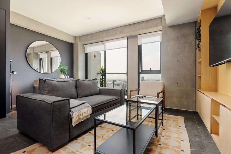 Calm & Cozy 1BR w/ Balcony in Tabacalera