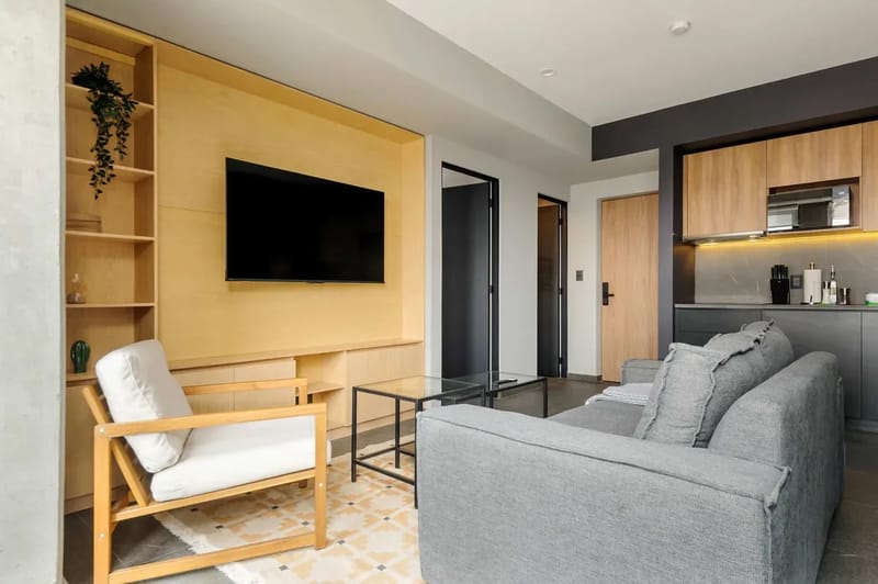 Calm & Cozy 1BR w/ Balcony in Tabacalera