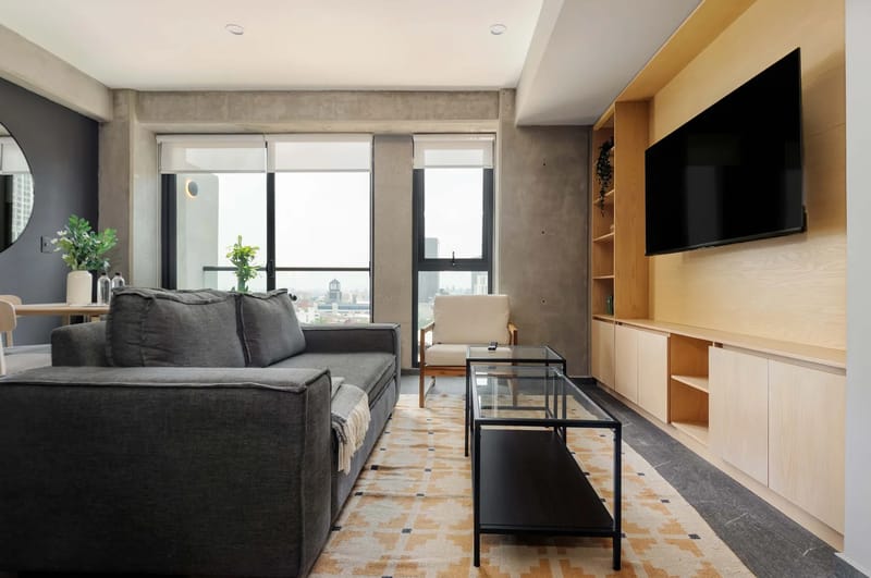 Calm & Cozy 1BR w/ Balcony in Tabacalera