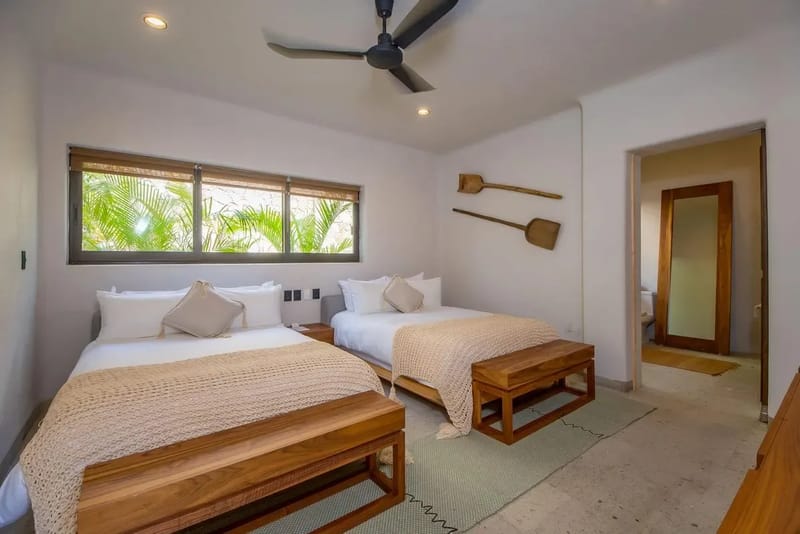Luxury 5BR Villa w/ Pool & Sea Views