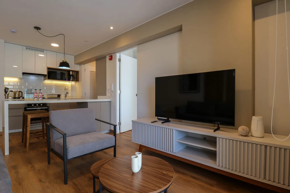 Dreamlike 2BR w/ Balcony in Miraflores