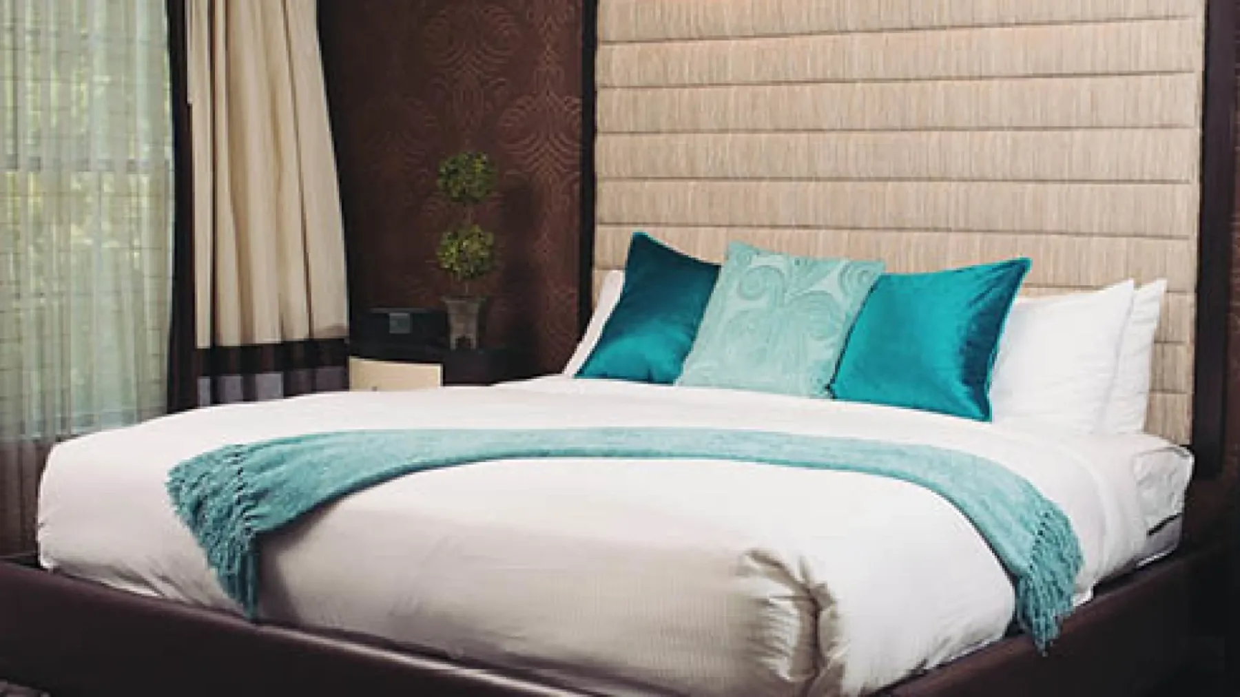 Suite de un dormitorio con cama king