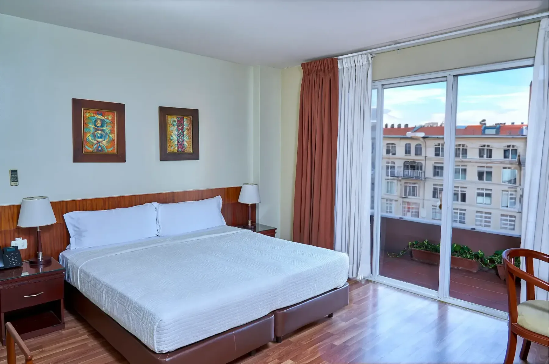 King Deluxe room with glass doors