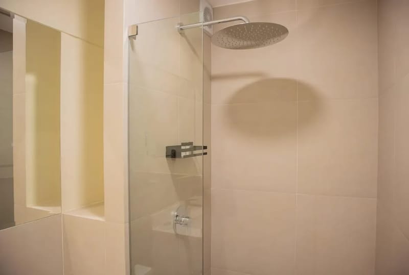 Modern 3BR w/ Balcony Near Kennedy Park