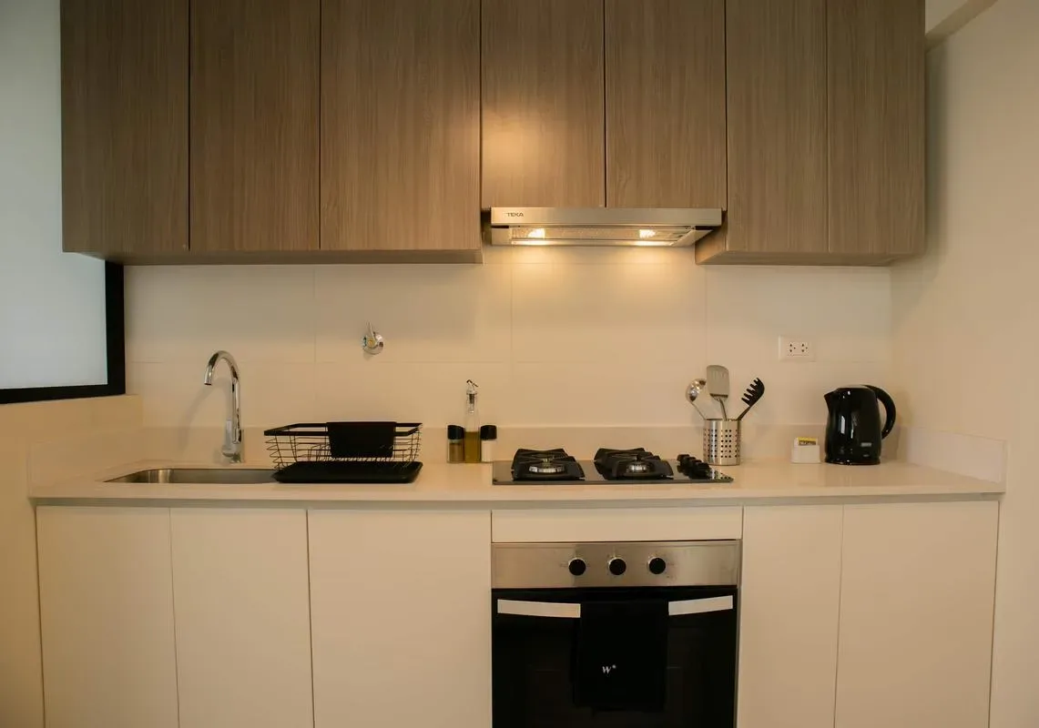 Modern 3BR w/ Balcony Near Kennedy Park